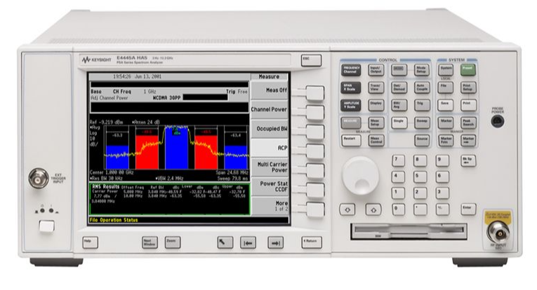 Agilent / Keysight E4446A 44GHz PSA Spectrum Analyzer