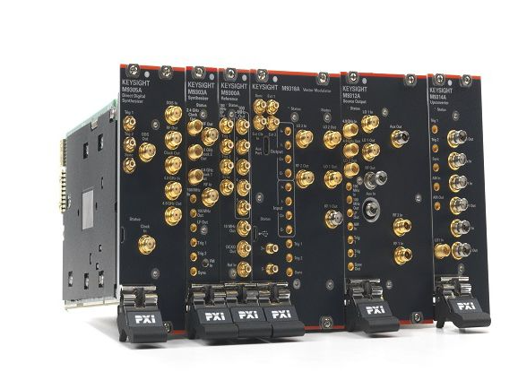 Agilent / Keysight M9383A PXIe Microwave Signal Generator, 1 MHz to 44 GHz