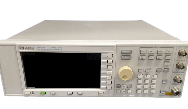 Agilent / Keysight E4400B ESG-A Series Analog RF Signal Generator, 1 GHz