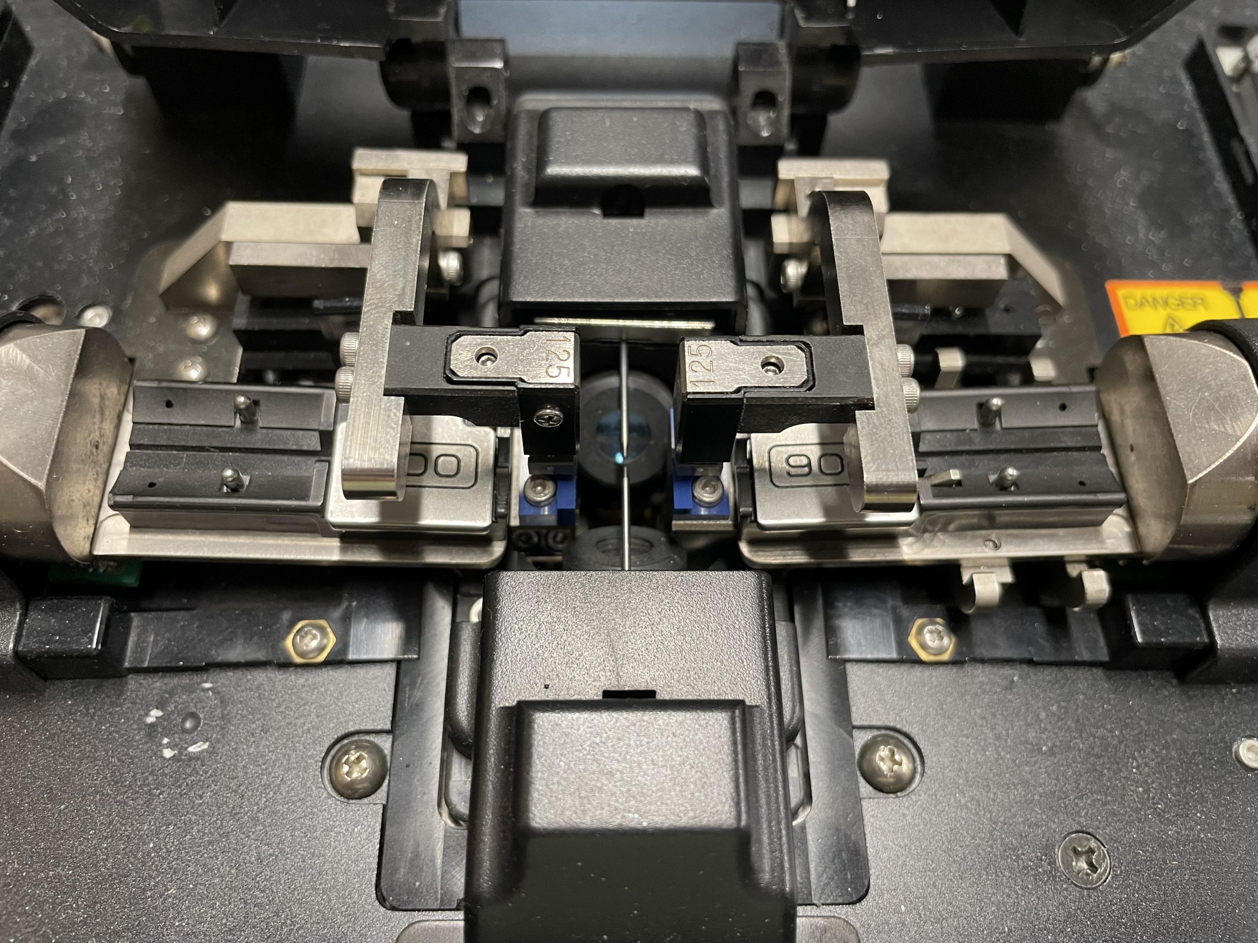 Fujikura FSM-40PM Polarization Maintaining PM Fiber Fusion Splicer