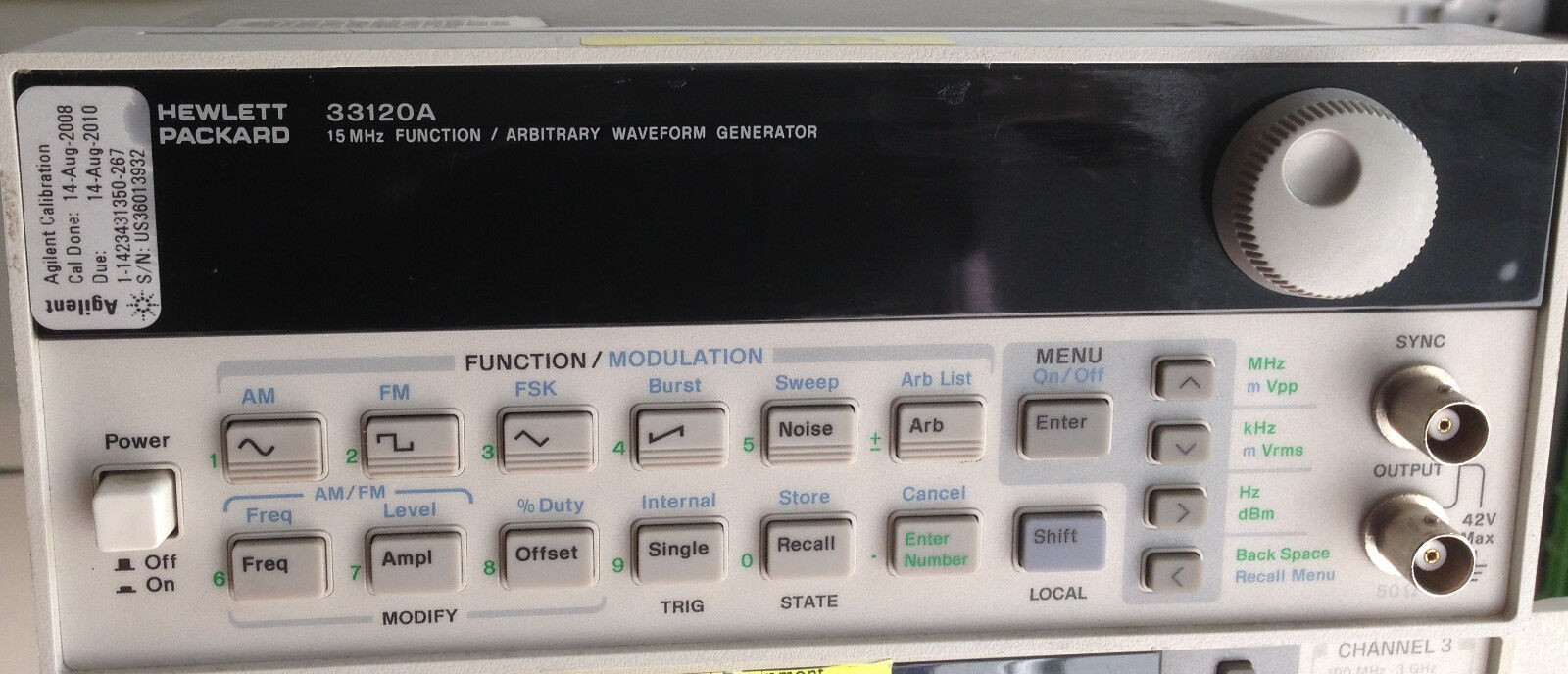 HP/Agilent 33120A Function / Waveform Generator