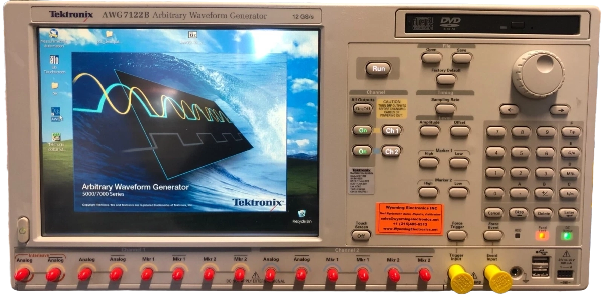 Tektronix AWG7122B