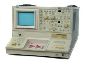 Tektronix 370 Programmable Curve Tracer Tektronix 370 Programmable Curve Tracer