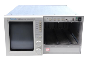 Tektronix 11401 Digitizing Oscilloscope, 500MHz, 12-Channel