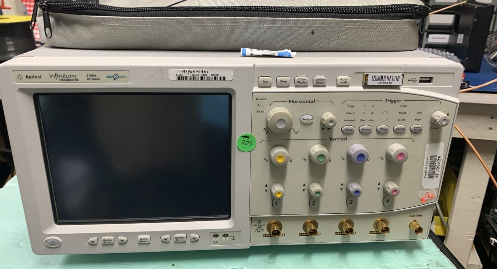 Agilent DSO80304B Digital Signal Oscilloscope 3 GHz 40GS/s W/ opt 001 + probes Agilent DSO80304B Digital Signal Oscilloscope 3 GHz 40GS/s W/ opt 001 + probes - Image 3