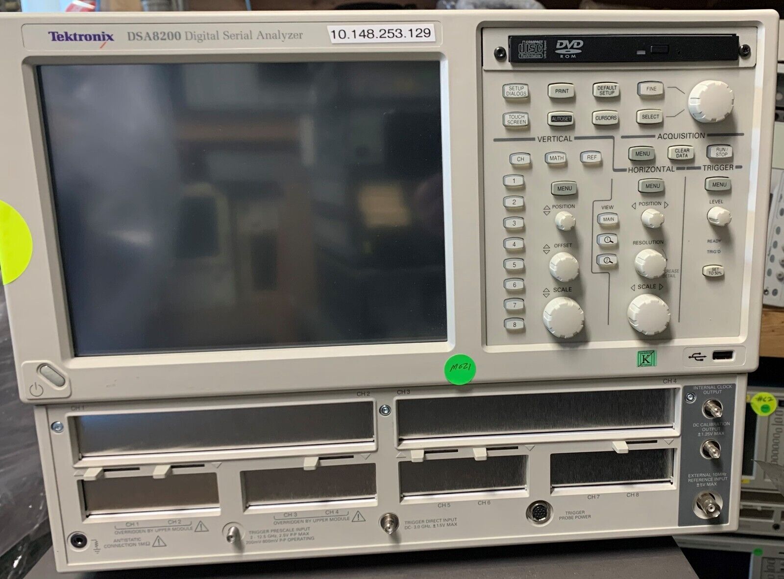 Repair and Service of Tektronix DSA8200 Digital Serial Analyzer