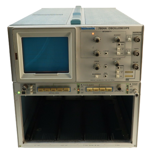 Tektronix_7904A